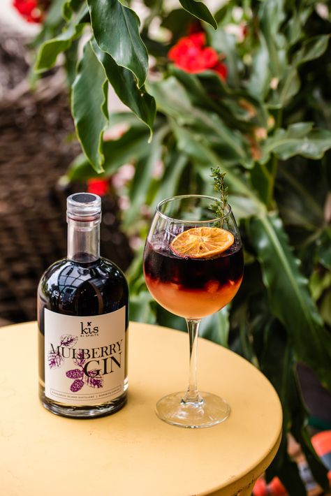 Cocktail recipe: KI Spirits' Mulberry and Orange Fizz - CityMag Mulberry Gin Cocktail, Mulberry Cocktail, Mulberry Wine, Sloe Gin, Gin Cocktail Recipes, Blood Orange Juice, Small Bar, Christmas Event, Mulberry Tree