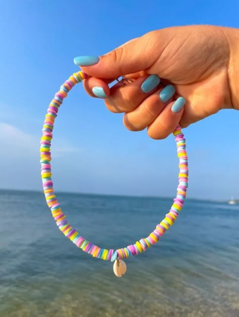 Gifts Tiktok, Bracelets Preppy, Preppy Necklaces, Recipe Aesthetic, Clay Bead Necklace, Preppy Jewelry, Christmas Recipe, Beaded Necklace Designs, Estilo Hippie