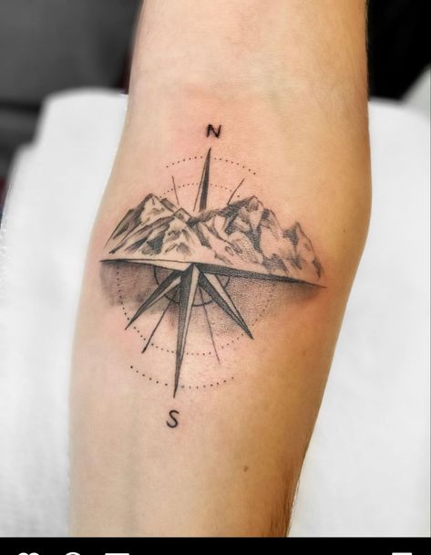 Shoulder Mountain Tattoos For Women, Mountain Compass Tattoo Men, Nature Compass Tattoo Men, Mountain Compass Tattoo, Compass Mountain Tattoo, Lj Tattoo, Nature Compass Tattoo, Luis Tattoo, Mountain Tattoo Ideas