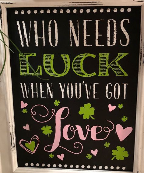 Saint Patricks Day Chalkboard Ideas, St Patricks Day Chalkboard Ideas Signs, Irish Chalkboard Art, St Patrick’s Day Board, Lucky Chalkboard Art, St Patrick’s Chalkboard, Chalkboard Art Quotes, Chalkboard Wall Art, Chalkboard Markers