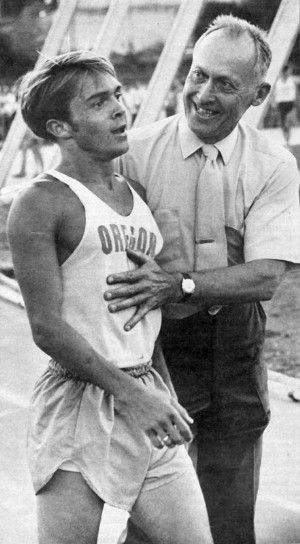 Bill Bowerman, Steve Prefontaine, I Love To Run, People Running, Sports Hero, Runners World, University Of Oregon, American Sports, Oregon Ducks