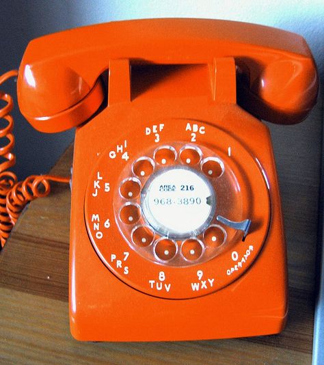 Orange Phone, Telephone Vintage, Rotary Phone, Vintage Phones, Jaune Orange, Orange Walls, Orange You Glad, Orange Aesthetic, Orange Wallpaper