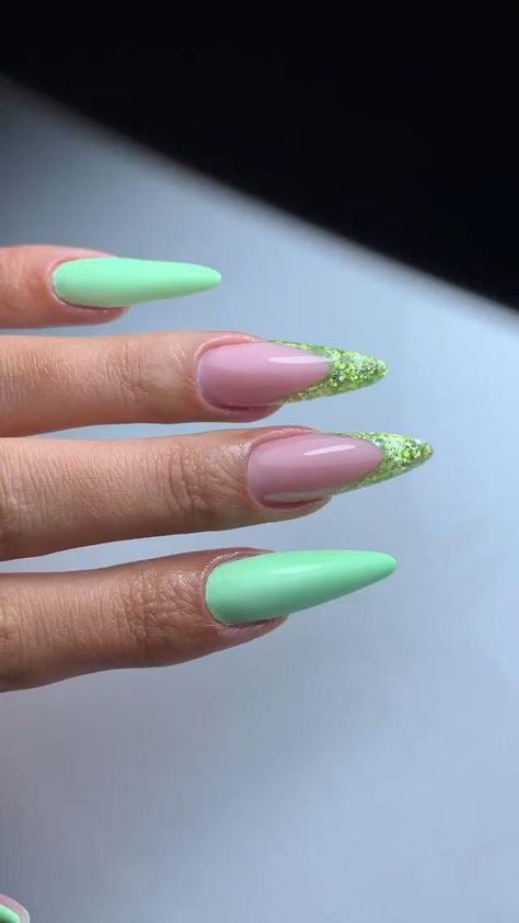 Spring Nails 2023 Stilleto, Long Almond Acrylic Nails Art Designs, Spring Nails Stiletto, Long Almond Nails, Aqua Nails, April Nails, Sharp Nails, Wow Nails, Vintage Nails