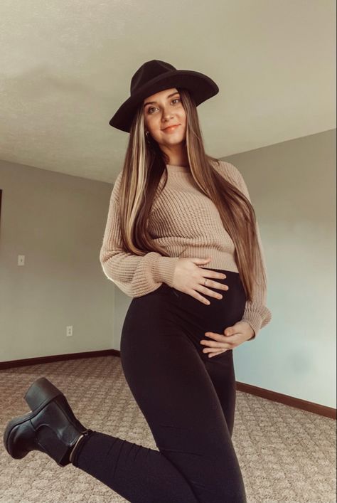 women’s maternity leggings over the belly pregnancy active workout yoga tights pants. black velvet fedora hat. nude beige khaki cropped knit sweater. fall weather fashion outfit of the day. workwear office wear versatile lounge wear. bump approved Follow my shop @huntercrays on the @shop.LTK app to shop this post and get my exclusive app-only content! #liketkit #LTKbump #LTKSeasonal #LTKstyletip @shop.ltk http://liketk.it/3qd0D Thanksgiving Pregnant Outfit, Cool Pregnancy Outfits, Outfits Leggins, Prego Outfits, Fall Maternity Outfits, Casual Maternity Outfits, Pregnancy Outfit, Cute Maternity Dresses, Winter Maternity Outfits