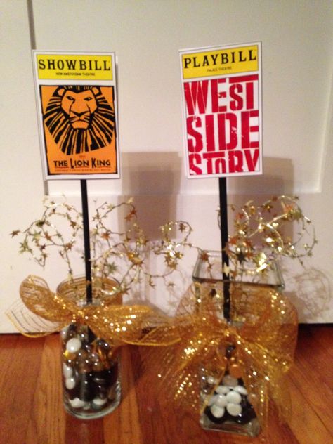 Broadway Party Decorations Diy, Broadway Musicals Party, Broadway Sweet 16, Broadway Theme, Broadway Party, Graduation Party Pictures, Gala Ideas, Oscar Party, 30th Birthday Parties