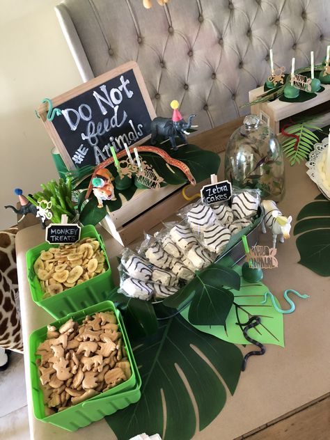 Jungle Birthday Party Favors, Zoo Safari Birthday Party, Wild 5 Birthday Party, Jungle Birthday Party Food Ideas, Wild 1 First Birthday, Safari Theme Birthday Activities, Diy Jungle Birthday Decorations, 4ever Wild Birthday, Wild One Party Snack Ideas