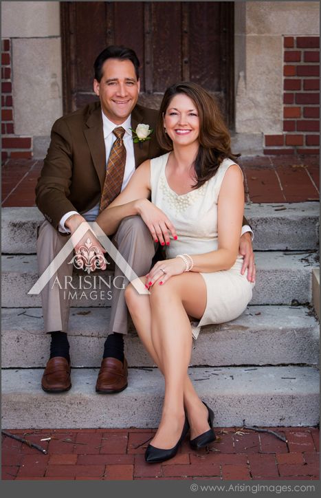 Husband and wife family pictures in Michigan. #arisingimages #family #photoshoot #cranbrook #pose Author Headshots, Branding Poses, Realtor Photoshoot, Couple Foto, Coding Quotes, Photo Styles, Family Photoshoot Poses, Professional Photo Shoot, Couples Posing