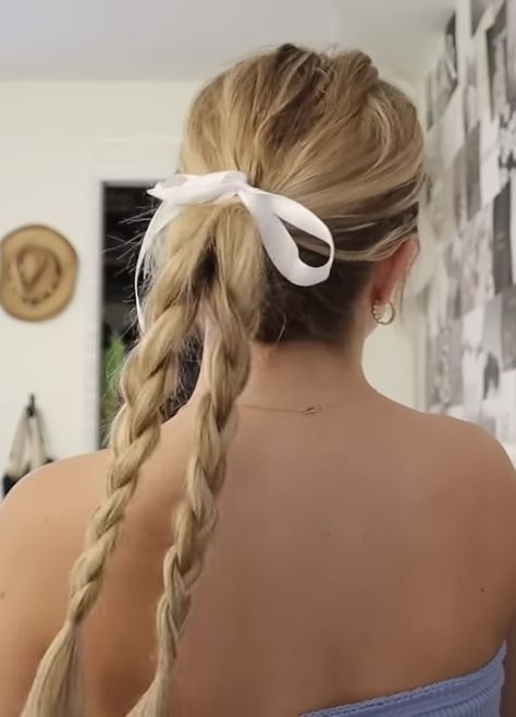 Ponitalli Hairstyle Braid, Braids In Ponytail, Plaited Ponytail, Plaits Hairstyles, Braided Ponytail Hairstyles, Low Ponytail, Braided Ponytail, Plaits, Ponytail Hairstyles