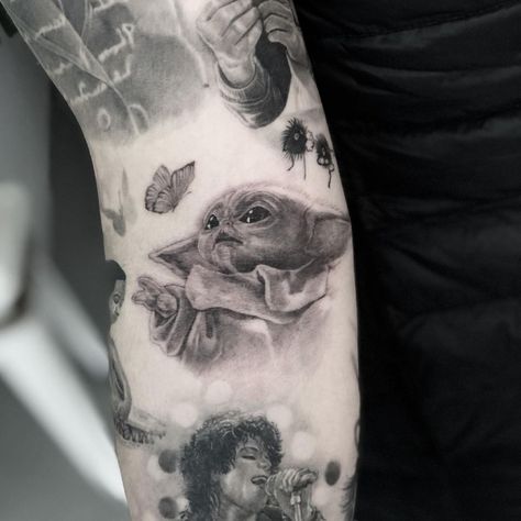 Yoda Tattoo Design, Babyyoda Tattoo, Yoda Tattoo Ideas, Grogu Tattoo, Baby Yoda Tattoo, Mandalorian Tattoos, Yoda Tattoo, Mandalorian Tattoo, Lego Tattoo