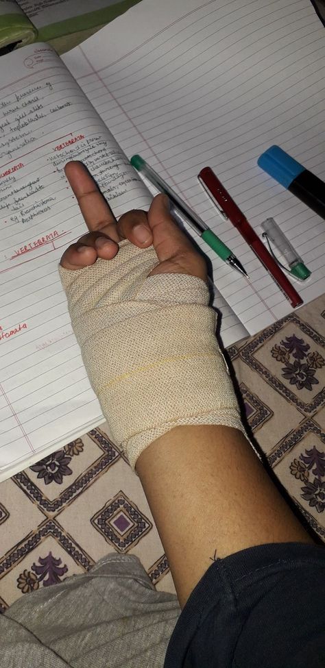 Arm With Bandage Snapchat, Wrist With Bandages, Bandage Arm Aesthetic, Hath Kata Photo, Bandage Snap, Hand Fracture Pics, Hat Kata Pic, Burned Hand Pic, Stella Aesthetic