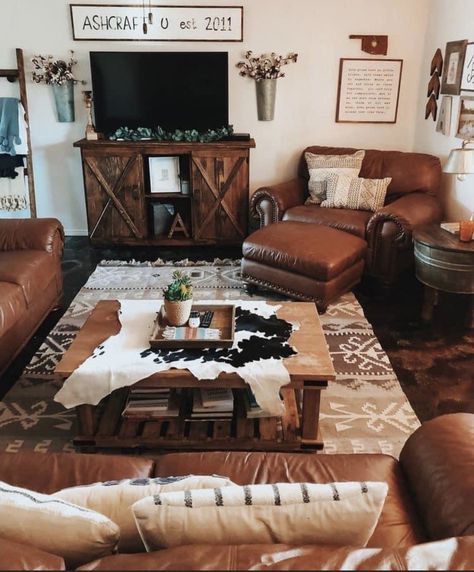 Western Living Rooms, Western Living Room Decor, Western Living Room, Ranch House Decor, Western Rooms, Rustic Farmhouse Living Room, Casa Country, Decor Shabby Chic, Western Homes