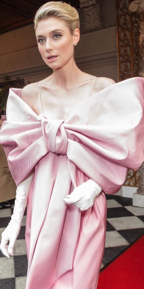 Frugal Male Fashion, Cato Fashion, Tent Dress, Couture Details, Pink Outfits, Couture Dresses, Dress With Bow, Couture Fashion, Runway Fashion