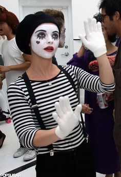 Kostüme Mime Costume, Halloween Costumes Pictures, Mime Makeup, Halloweenský Makeup, Best Celebrity Halloween Costumes, Halloween Costumes 2016, Celebrity Halloween, Celebrity Costumes, Diy Kostüm