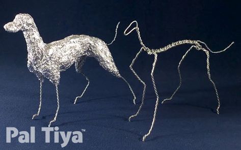 5 Amazing Tin Foil Art Projects You'll Fall In Love With - Pal Tiya Foil Sculpture Projects, Tin Foil Art Projects, Aluminum Foil Sculpture, Tin Foil Sculpture, Foil Art Projects For Kids, Foil Art Projects, Foil Sculptures, Pal Tiya, Tin Foil Crafts