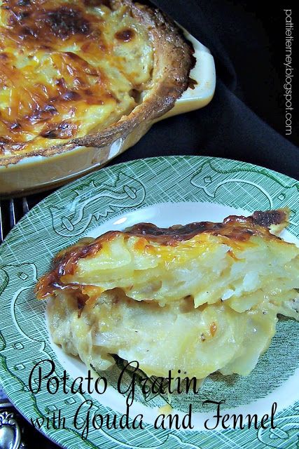 Olla-Podrida: Potato Gratin with Gouda and Fennel French Onion Potatoes, Onion Potatoes, Loaded Potatoes, Au Gratin Potatoes, Gratin Potatoes, Potatoes Au Gratin, Potato Gratin, Cheese Potatoes, Veggie Side Dishes