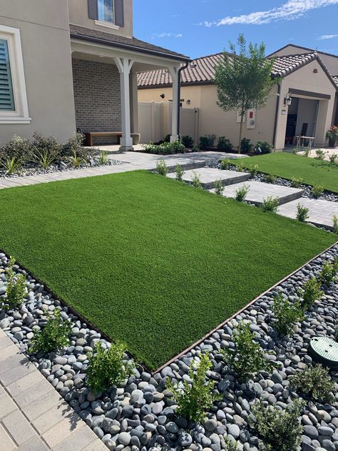 Modern Yards Landscape, Front Yard Fence Landscaping Ideas, Turf And Pavers Front Yard Ideas, Backyard Landscaping Turf And Rocks, Turf Front Yard Landscaping, Turf Landscape Design, Front Yard With Turf, Paver Ideas For Backyard, Big Side Yard Ideas