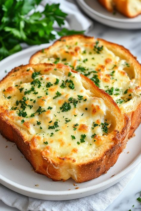 Savor the flavor of our Homemade Easy Cheesy Texas Toast Garlic Bread, featuring the irresistible combination of thick Texas toast, creamy real mayonnaise, a blend of Cheddar Jack and Parmesan cheeses, and aromatic garlic butter. A must-try for cheese and garlic lovers alike! Toast Garlic Bread, Cheesy Toast, Texas Toast Garlic Bread, Texas Toast, Cheesy Garlic Bread, Garlic Cheese, Oliver Twist, Cheese Toast, Breakfast Toast