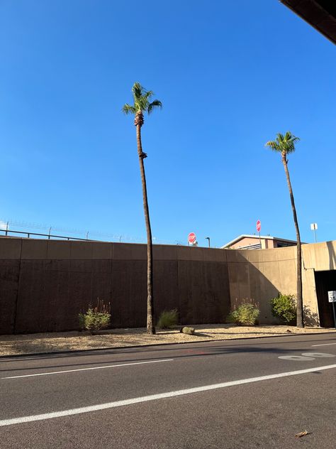 Phoenix Az Aesthetic, Arizona Airport, Phoenix Arizona Aesthetic, Aesthetic Airport, Western Aesthetic, Beautiful Places On Earth, Phoenix Arizona, City Aesthetic, Summer Heat