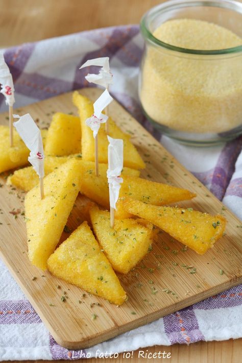 Polenta Fritta, Polenta, Finger Food, Finger Foods, Cornbread, Pasta Recipes, Street Food, Food Photography, Carrots