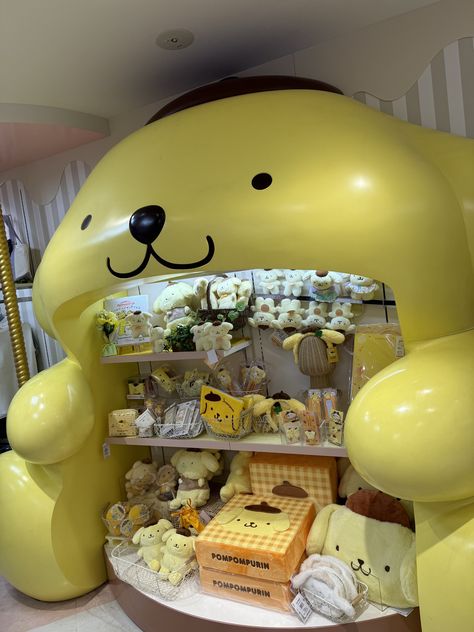 Sanrio Ginza Store 2023, Nishi-Ginza, Japan Ginza Japan, Pom Purin, Sanrio Puroland, Sanrio Store, Sanrio Japan, Pen Pals, Japan Trip, Plush Carpet, Sanrio Characters