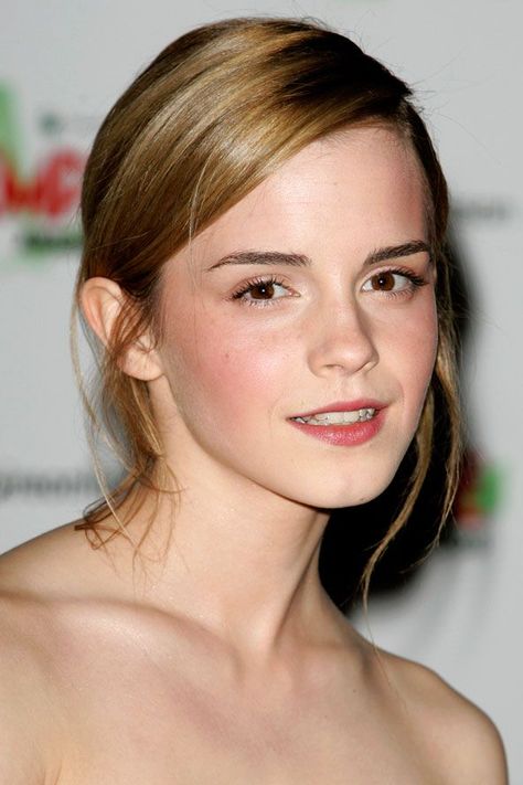 Emma Watson Hairstyles, Emma Watson Makeup, Emma Watson Hair, Queen Sophia, Pixie Crop, Milkmaid Braid, Charlotte's Web, Then Vs Now, Diy Lampe