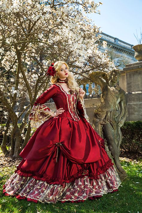 Red Sweet 16 Dresses, Red Sweet 16, Gown Queen, Red Queen Costume, Masquerade Ball Gown, Victorian Halloween, Ancient Dress, Halloween Masquerade, Queen Costume