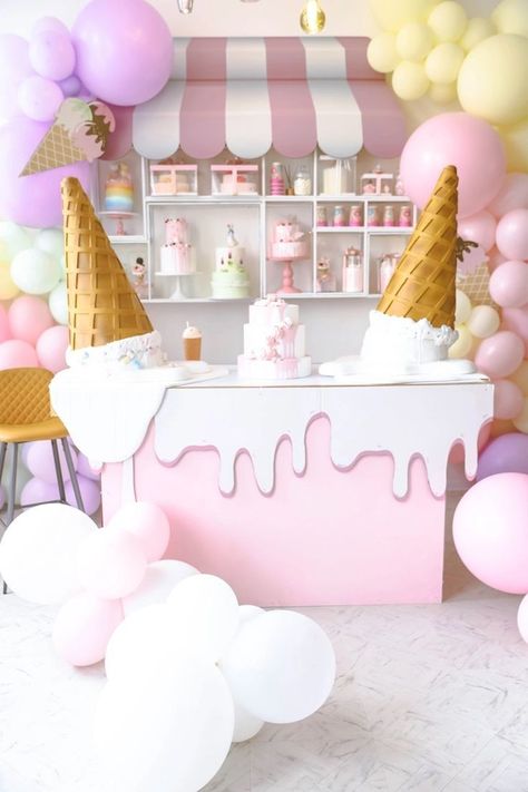 Candy Shop Party Ideas, Ice Cream Backdrop, Donut Garland, Ice Cream Kiosk, Ice Cream Decor, Ice Shop, Candy Land Birthday Party, Blue Confetti, Kids Cafe