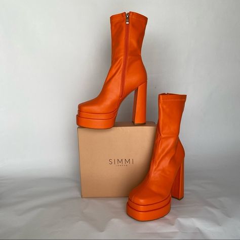 SIMMI London Martha Orange Double Platform Block Heel Ankle Boots Orange Platform Boots, Orange Boots Outfit, Orange Platform Heels, Short Orange Hair, Quince Heels, Look Disco, Orange High Heels, Winx Stella, Orange Boots