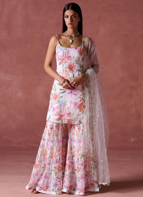 White and Pink Floral Printed Gharara Suit – Lashkaraa Gharara Suits, Engagement Lehenga, Trendy Outfits Indian, Women Kurta, Designer Anarkali, Indian Suits, Sharara Set, Indian Outfit, Silk Organza