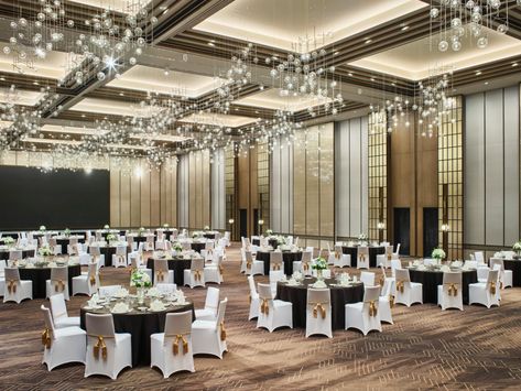 InterContinental Xi'an North - Xi'an SA Ballroom Design, Wedding Banquet Hall, Castle House Design, Dental Office Design Interiors, Multipurpose Hall, Function Hall, Hotel Ballroom, Hotel Exterior, Hotel Entrance