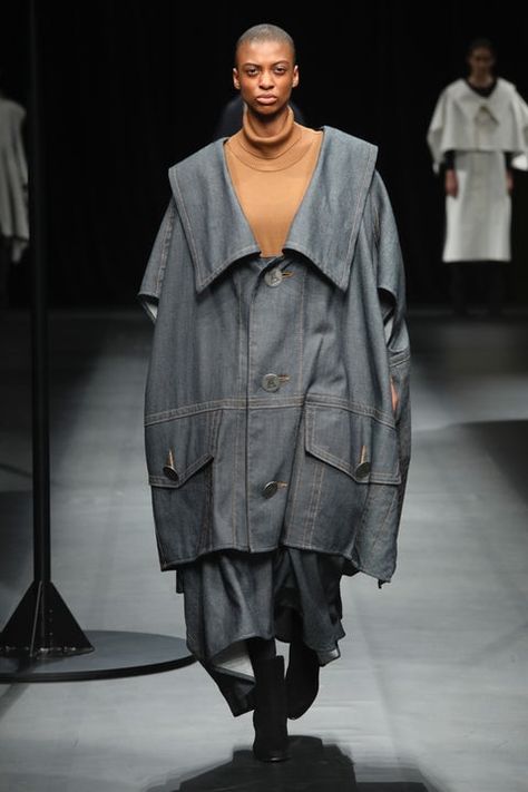 Oversized Runway, Proportions Fashion, Deconstruction Fashion, Conceptual Fashion, Denim Projects, Fashion Portfolio, Oversize Fashion, Dope Fashion, Mood Board Fashion