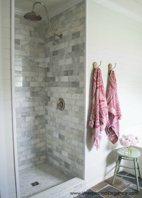 If you want to renovate your shower but aren't an expert, check out this DIY Shower Renovation! The Schulter Kerdi shower system makes the job a whole lot easier. Shower Renovation, Custom Tile Shower, Farmhouse Shower, Tile Remodel, Small Showers, Bad Inspiration, Small Remodel, Diy Shower, Shower Tile Designs