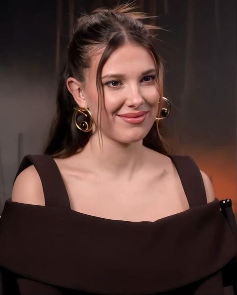 Millie Bobby Brown Hair, Milli Bobby Brown, Millie Boby Brown, Millie Bobby Brown Icon, Millie Bobby Brown Interview, Finn Stranger Things, Bobby Brown Stranger Things, Actors Images, Celebrity Look