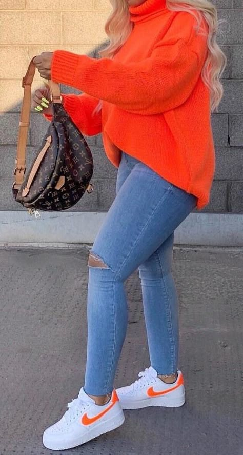 Orange And Denim Outfits, Jeans And Long Sleeve Shirt Outfits, Mummy Jeans Outfits, Mummy Jeans, Styling Trousers, Long Sleeve Shirt Outfits, Cute Professional Outfits, Girly Style Outfits, Plus Size Baddie Outfits