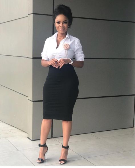 Business Professional Outfits Women, Classy Skirts, Business Professional Outfits, Fashionable Work Outfit, Church Fits, Business Attire Women, Pencil Skirt Outfits, Corporate Attire, Corporate Fashion