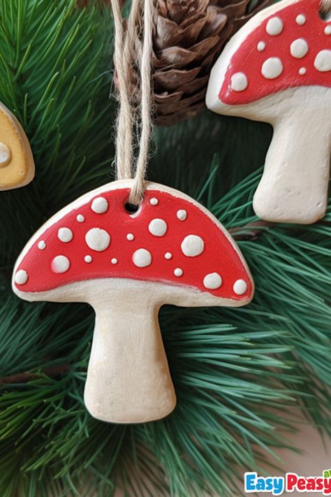 Homemade Salt Dough Ornament Ideas, Salt Dough Pottery, Paint Salt Dough Ornaments, Handmade Mushroom Ornaments, Salt Dough Mushrooms Diy, Diy Winter Ornaments, Salt Dough Cookie Ornaments, Salt Dough Xmas Decorations, Mushroom Tree Ornaments