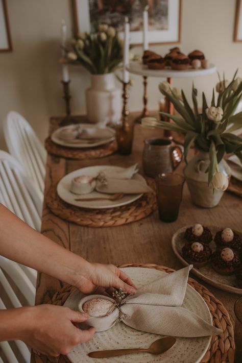 Easter Sunday Table Setting, Easter Spread Table, Easter Setting Table, Moody Easter Decor, Easter Tablescapes Christian, Earthy Easter Decor, Neutral Easter Table Decor, Simple Easter Tablescapes, Easter Astethic