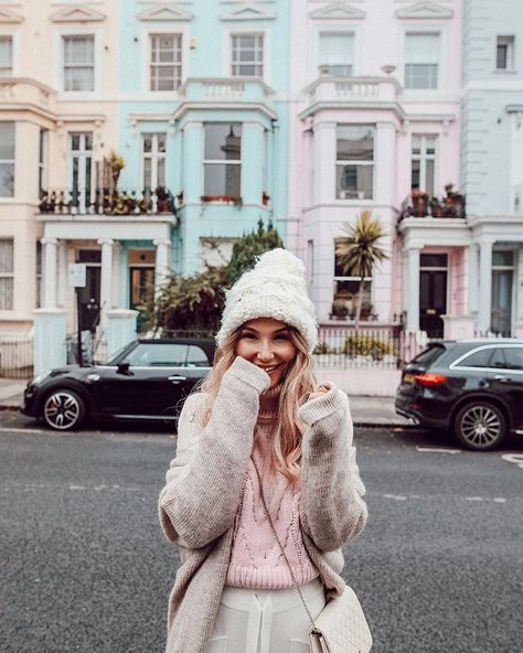 London Influencer, Couple Photography Winter, Hill Photo, London Photoshoot, Outfit Essentials, London Baby, London Street Style, London Photography, London Photos