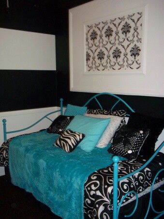 ! Black And White Striped Wall, Turquoise Bedroom Decor, Preteen Bedroom, Teenagers Bedroom, Turquoise Room, Bedroom Turquoise, Girls Room Design, Teal Bedroom, Bedroom Blue