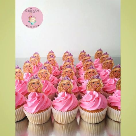 Barbie Theme Cupcakes, Barbie Birthday Cupcakes, Barbie Birthday Cake Ideas, Barbie Cupcakes Ideas, Barbie Cake Ideas, Cupcakes Barbie, Makeup Birthday Cakes, Barbie Cupcakes, Princess Doll Cake