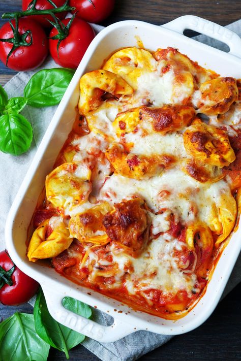 Tortelinni Bake, Frozen Tortellini Bake Recipes, Frozen Tortellini Bake, Tortelinni Rezept, Tortellini Bake Vegetarian, Tortellini, Soul Food, Workout Food, Family Meals