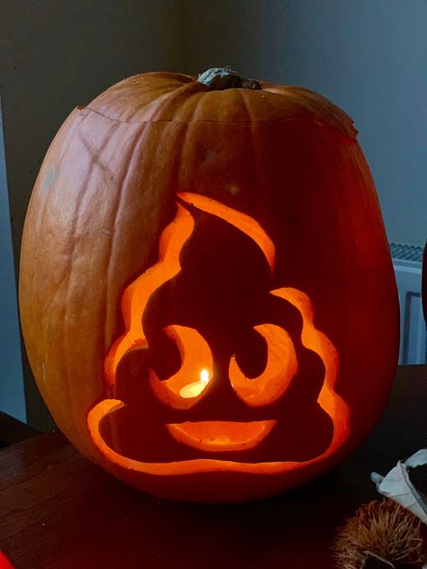 Pro Pumpkin Carving, Pumpkin Ideas For Halloween Easy, Forky Pumpkin Carving, Dance Pumpkin Carving Ideas, Carving Pumping Ideas, Dr Pepper Pumpkin Carving, Carved Pumpkins Ideas Funny, Pipkin Carving Ideas Easy, Pumpkin Carving Ideas Barbie