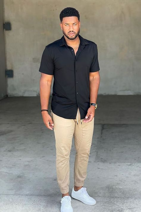 Perfect Casual Outfits for Men: Best Style Guide of 2023 Men Style Ideas Outfits, Hot Styles Outfits Men, Casual Men Outfits Spring, Mens Outfits Khaki Pants, Lean Guys Fashion, Summer Men Clothes, Mens Clothing Styles Bigger Guys, Clothing Styles For Men Casual, Men Cloth Style