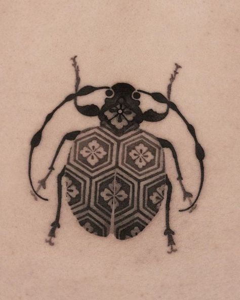 Ornamental Bug Tattoo, Figeater Beetle Tattoo, Vintage Dragonfly Tattoo, Earwig Tattoo, Stick Insect Tattoo, Insect Flower Tattoo, Orb Weaver Spider Tattoo, Animation Tattoo, Mycelium Tattoo