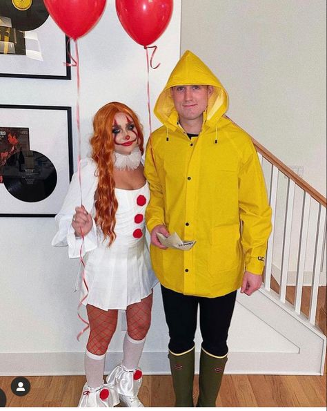 Halloween Customers For Couples, Halloween Basic Costumes, Red Head Halloween Costumes, It Costume, Halloween Customer, Matching Halloween Costumes, Duo Halloween Costumes, Couples Halloween Outfits, Cute Couple Halloween Costumes