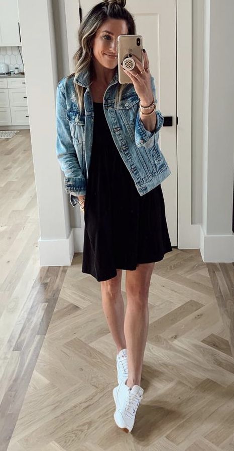 Dress With Sneakers And Jean Jacket, Black Skirt Jean Jacket Outfits, Jean Jacket Outfits Dress, Black Dress With Jean Jacket Outfit, Demin Jacket Outfit Women, Black Dress Jean Jacket Outfit, Jean Jacket Dress Outfit, Black Dress White Sneakers, White Dress Denim Jacket