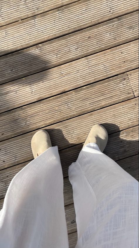 Pier One Birkenstock Suede Taupe Beige Linen Pants Relaxed Fit Beige Birkenstocks, Taupe Birkenstock Outfit, Beige Outfit Men, Mens Linen Outfit, Boston Birks, Birkenstock Outfit Men, Birkenstock Suede, Beige Linen Pants, Boston Outfits