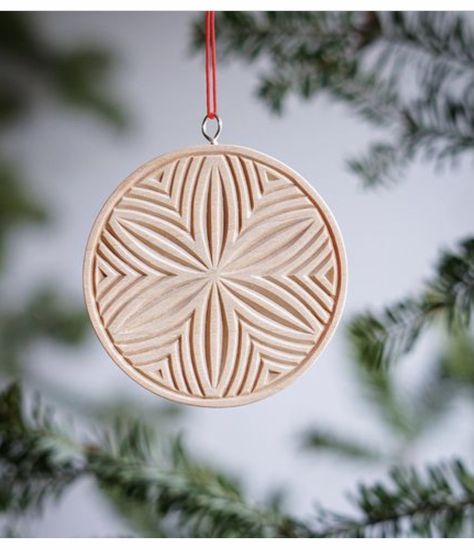 Carved Christmas Ornaments, Carved Ornaments, Ornaments Wood, Wooden Christmas Decorations, Chip Carving, Wood Works, Snowflake Ornaments, December 12, Wooden Christmas