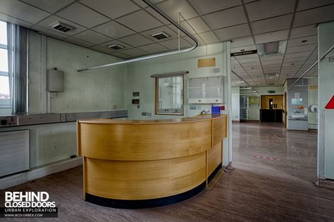 Selly Oak Hospital - Curved reception desk Hospital Reception Desk, Hospital Reception, Curved Reception Desk, Abandoned Hospital, Reception Counter, Reception Desk, Front Desk, Desk