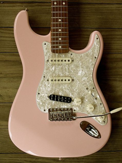 Fender Stratocaster '60's reissue in shell pink Fender Stratocaster Aesthetic, Shell Pink, Electric Guitar Pretty, Fender Guitars Telecaster, Pastel Pink Electric Guitar Aesthetic, Pink Gutair, Pink Bass Guitar, Pink Stratocaster, Pink Acoustic Guitar